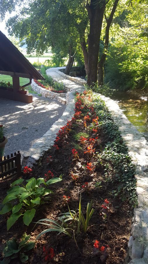 Holiday Home Adna Bihać Eksteriør billede